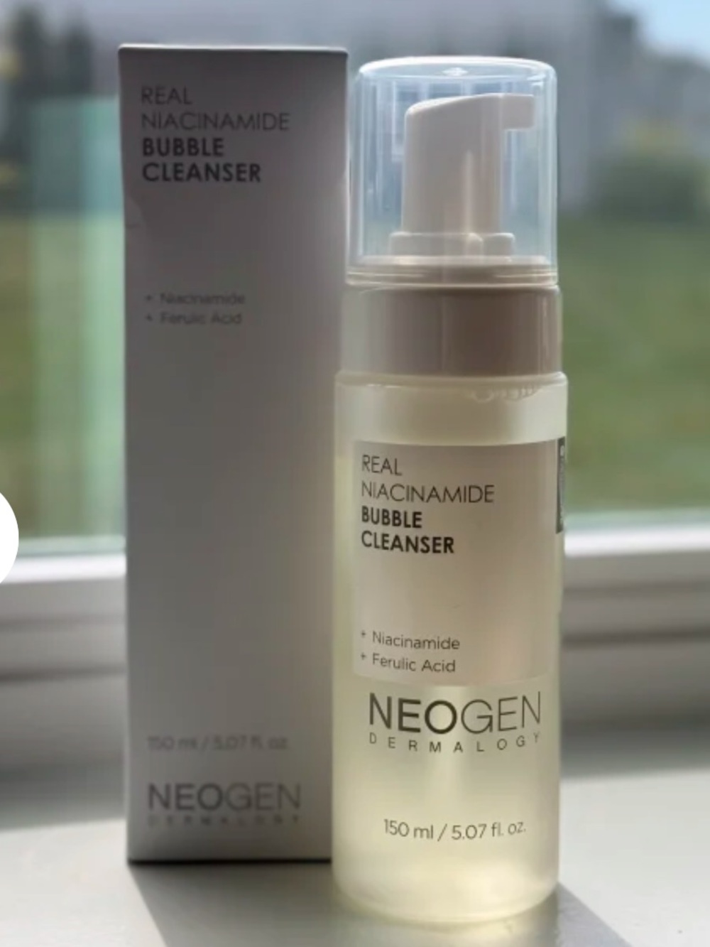 Neogen Real Niacinamide Bubble Cleans3r - White